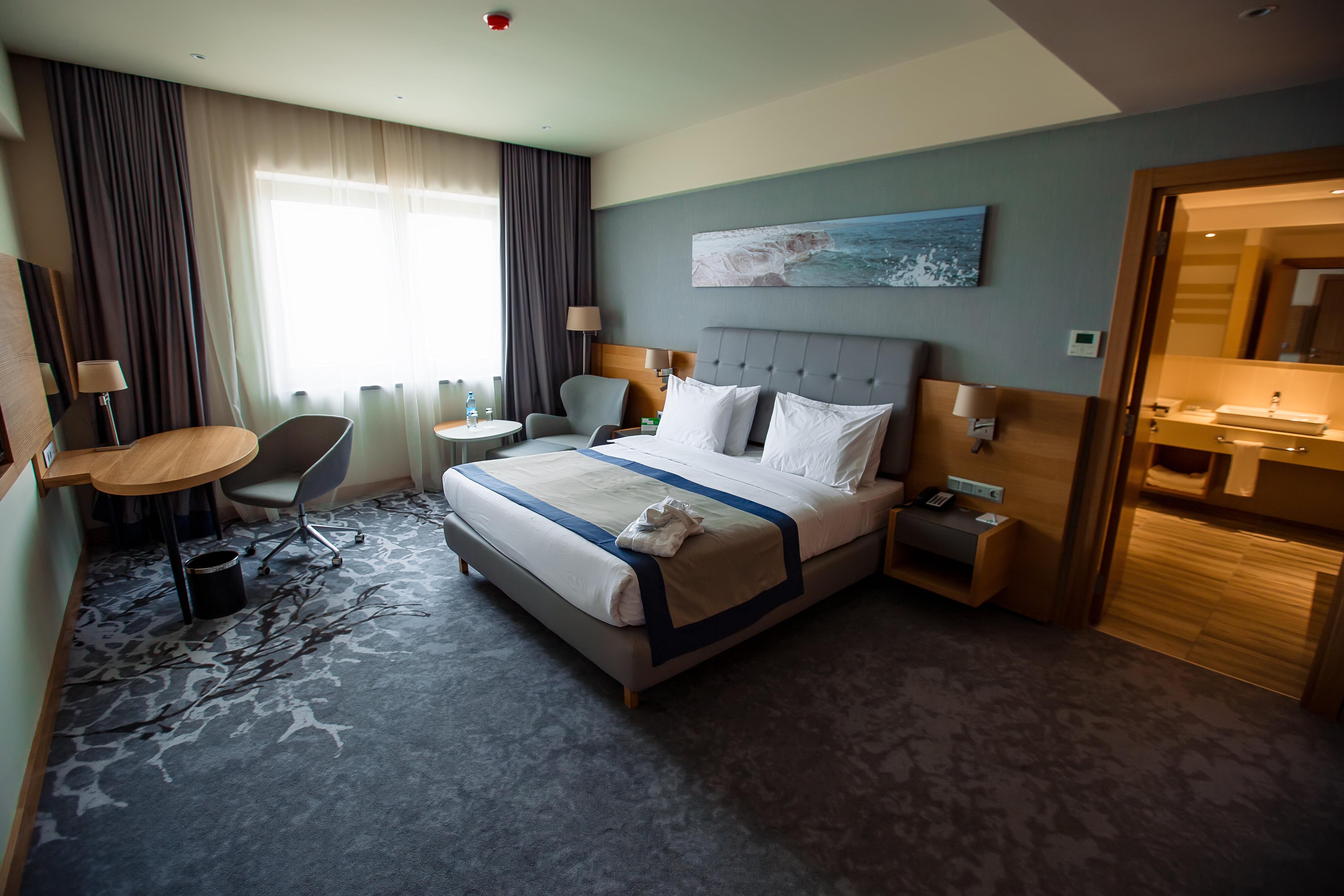 Holiday Inn - Aktau - Seaside By Ihg Kültér fotó