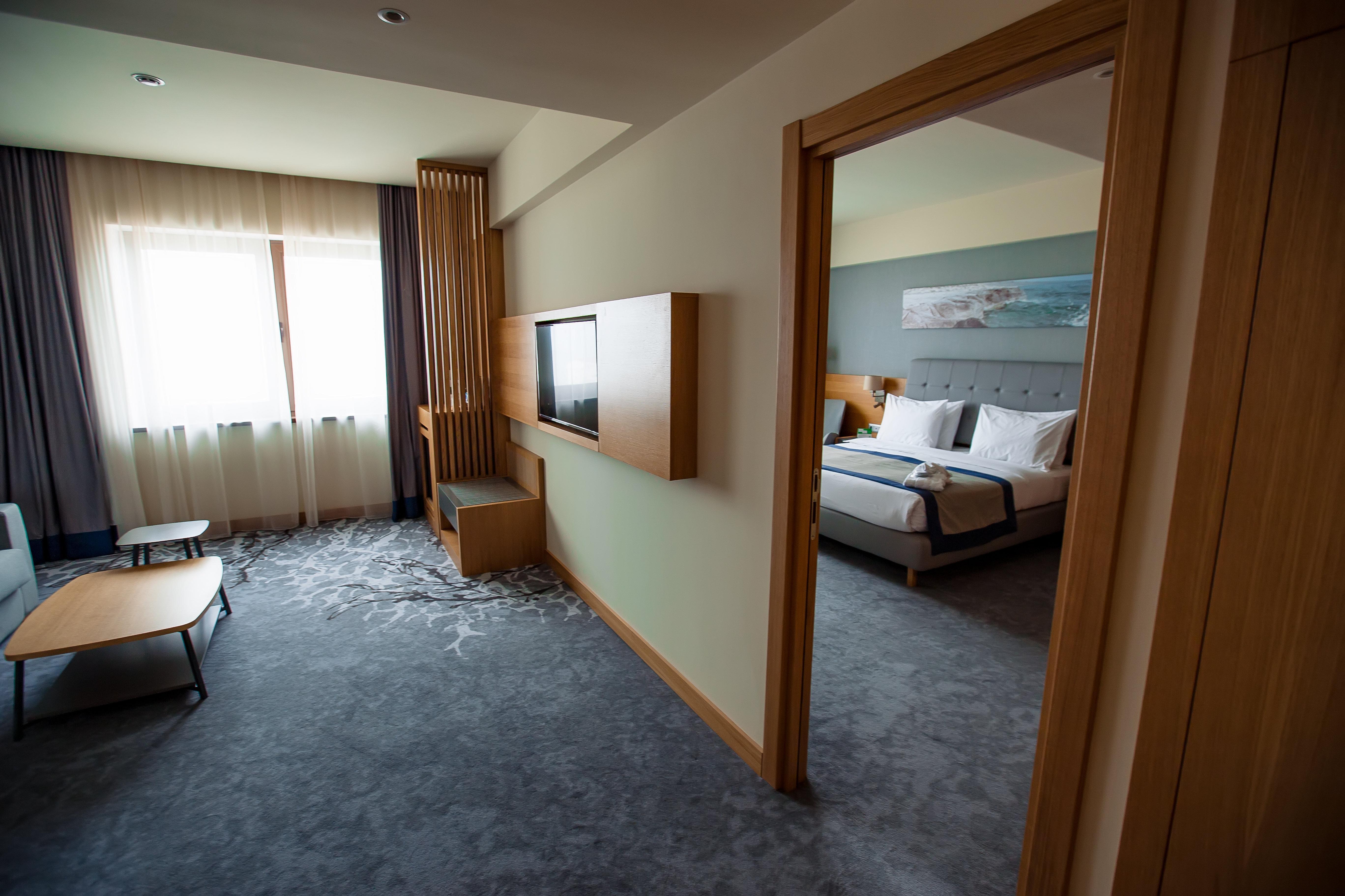 Holiday Inn - Aktau - Seaside By Ihg Kültér fotó