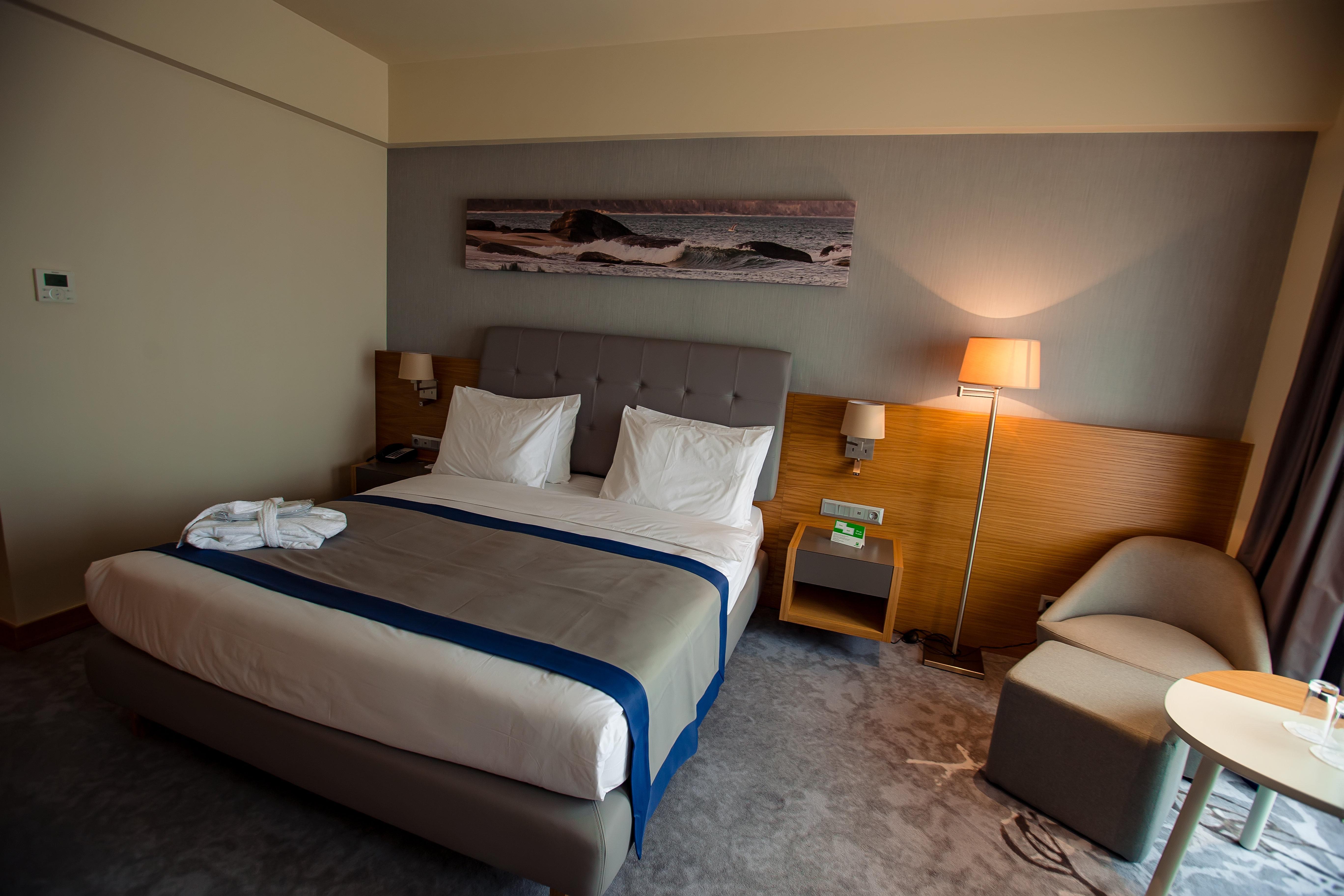 Holiday Inn - Aktau - Seaside By Ihg Kültér fotó