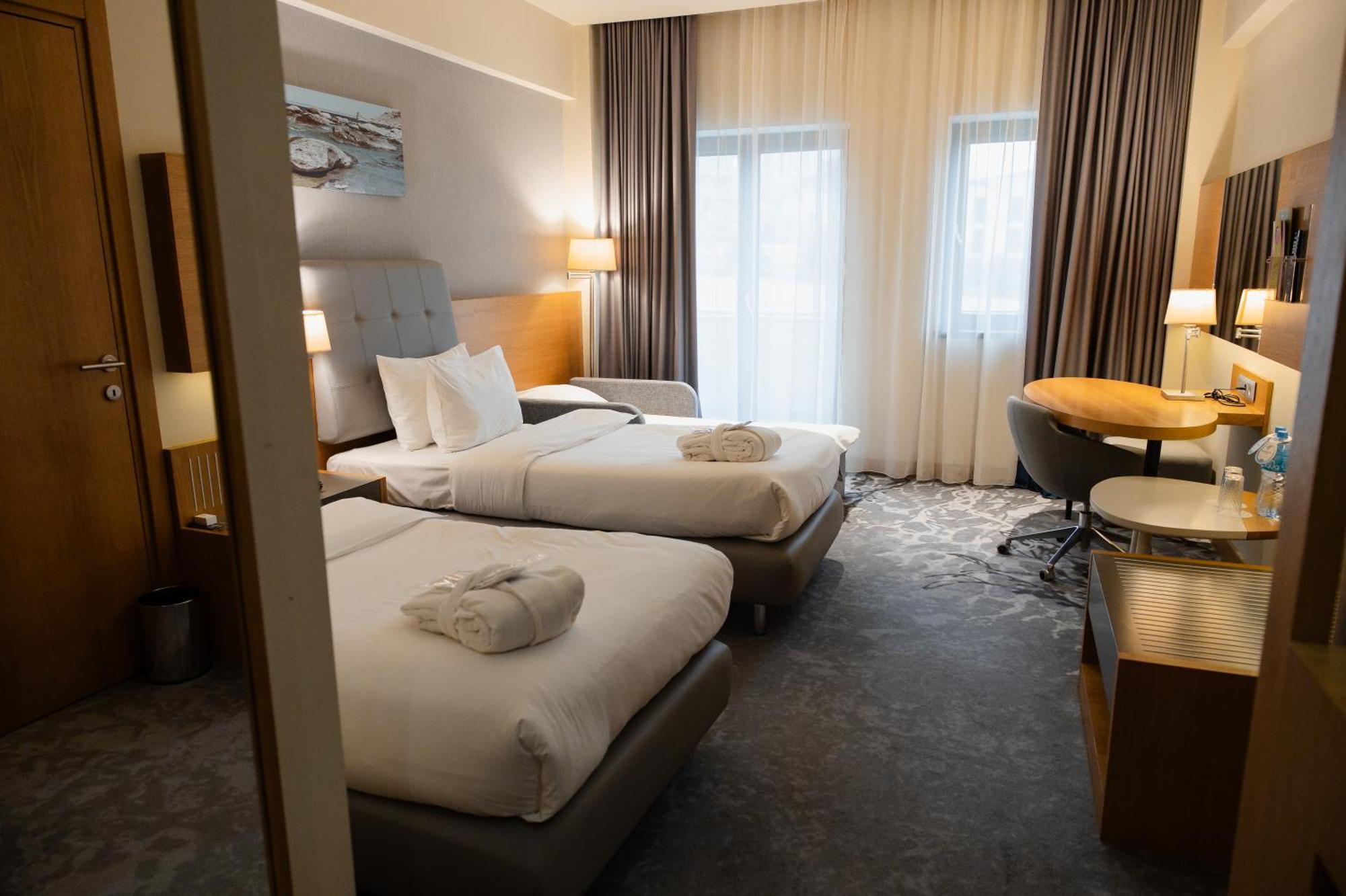 Holiday Inn - Aktau - Seaside By Ihg Kültér fotó