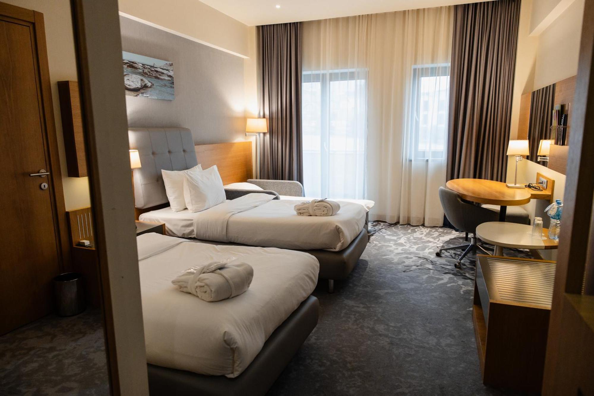 Holiday Inn - Aktau - Seaside By Ihg Kültér fotó